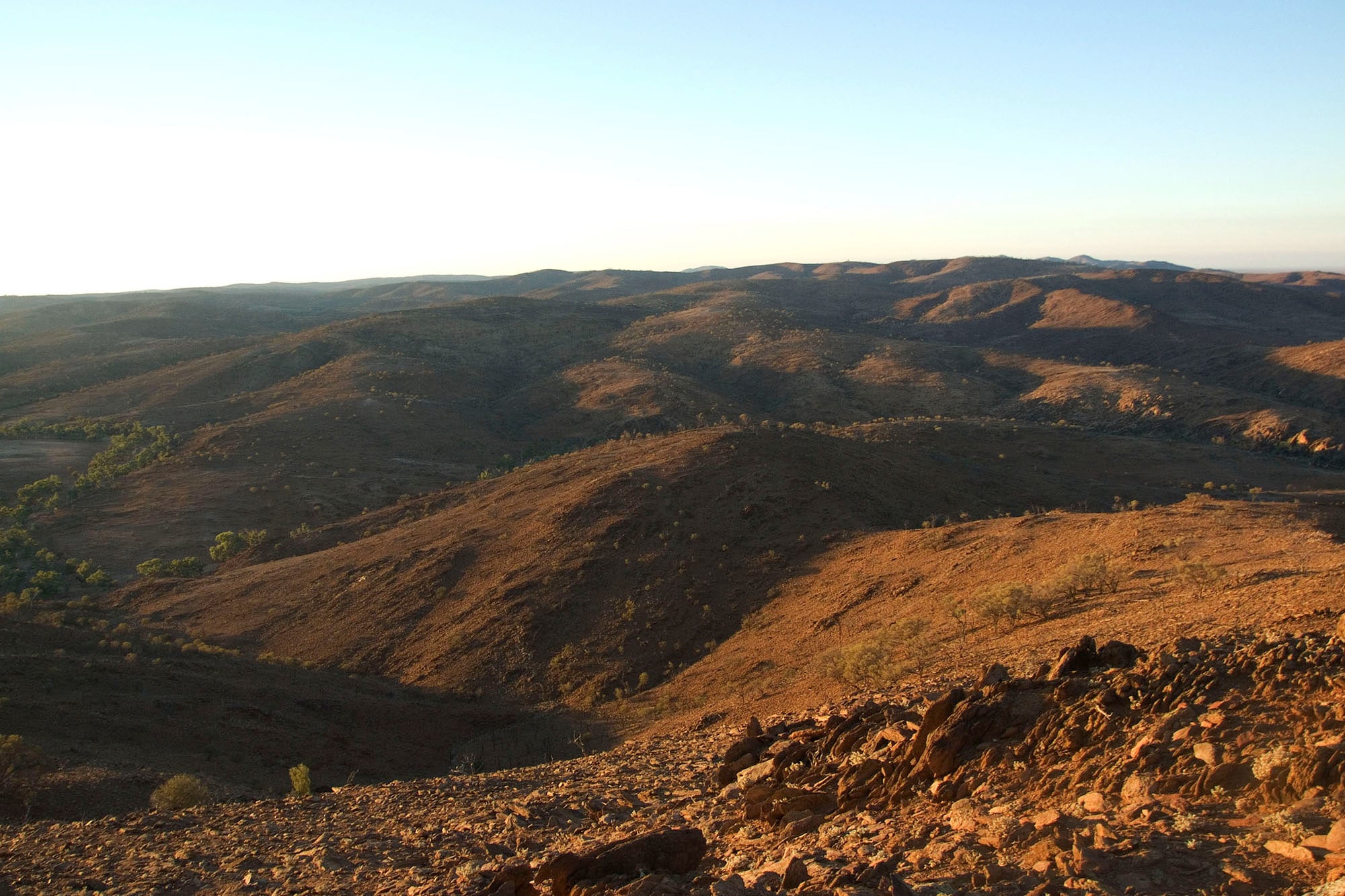 Rocky ridges of the Barrier Ranges in evening light